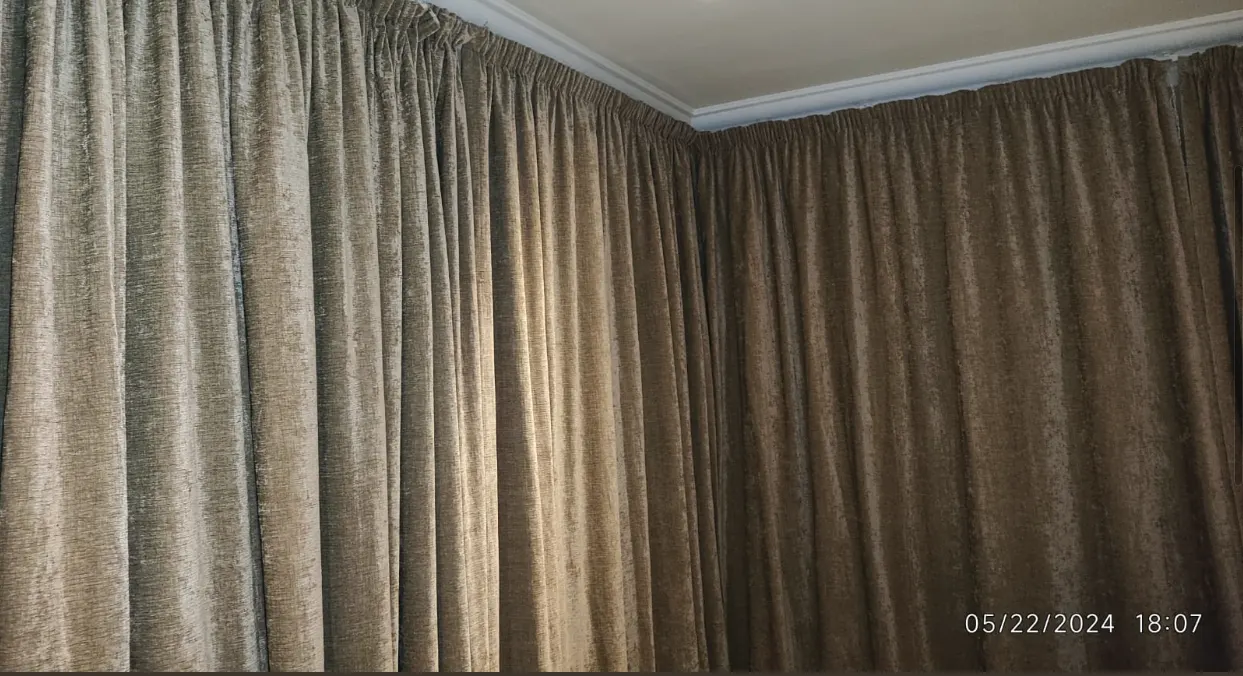 Curtain rod and blind installation service in Cape Town
